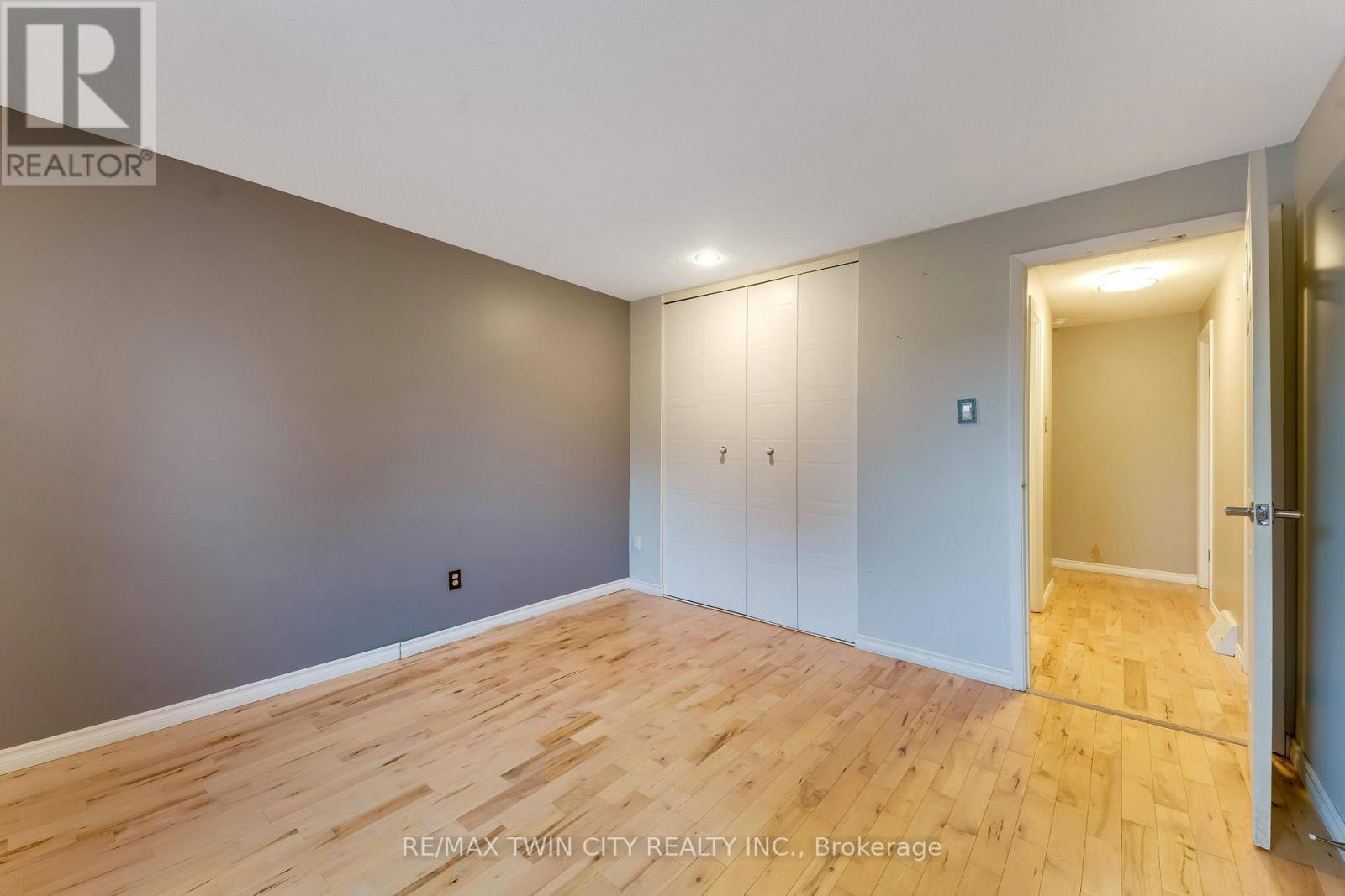 #23 415 MORGAN AVENUE - Image 20