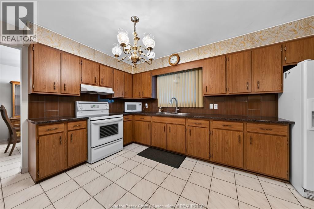 39 JOHNSON AVENUE - 8