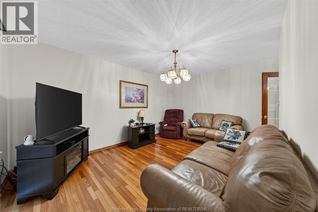 39 JOHNSON AVENUE - 11
