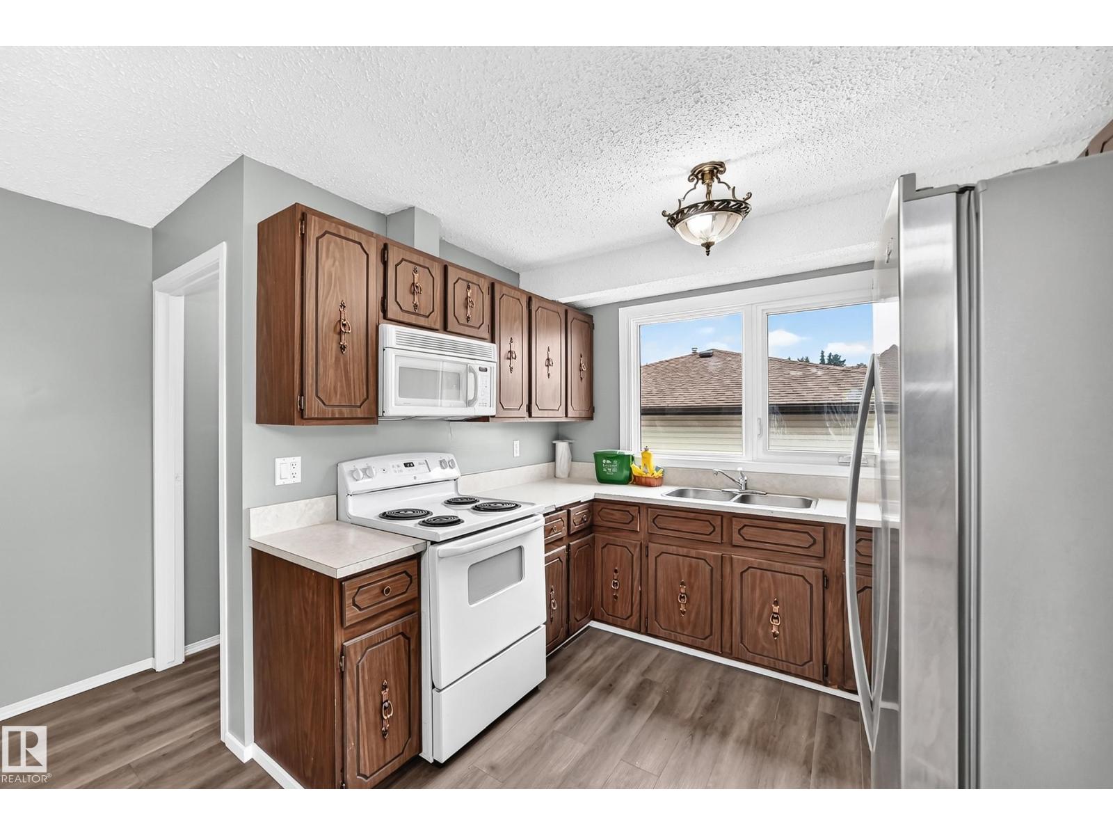 [private address] - Image 19