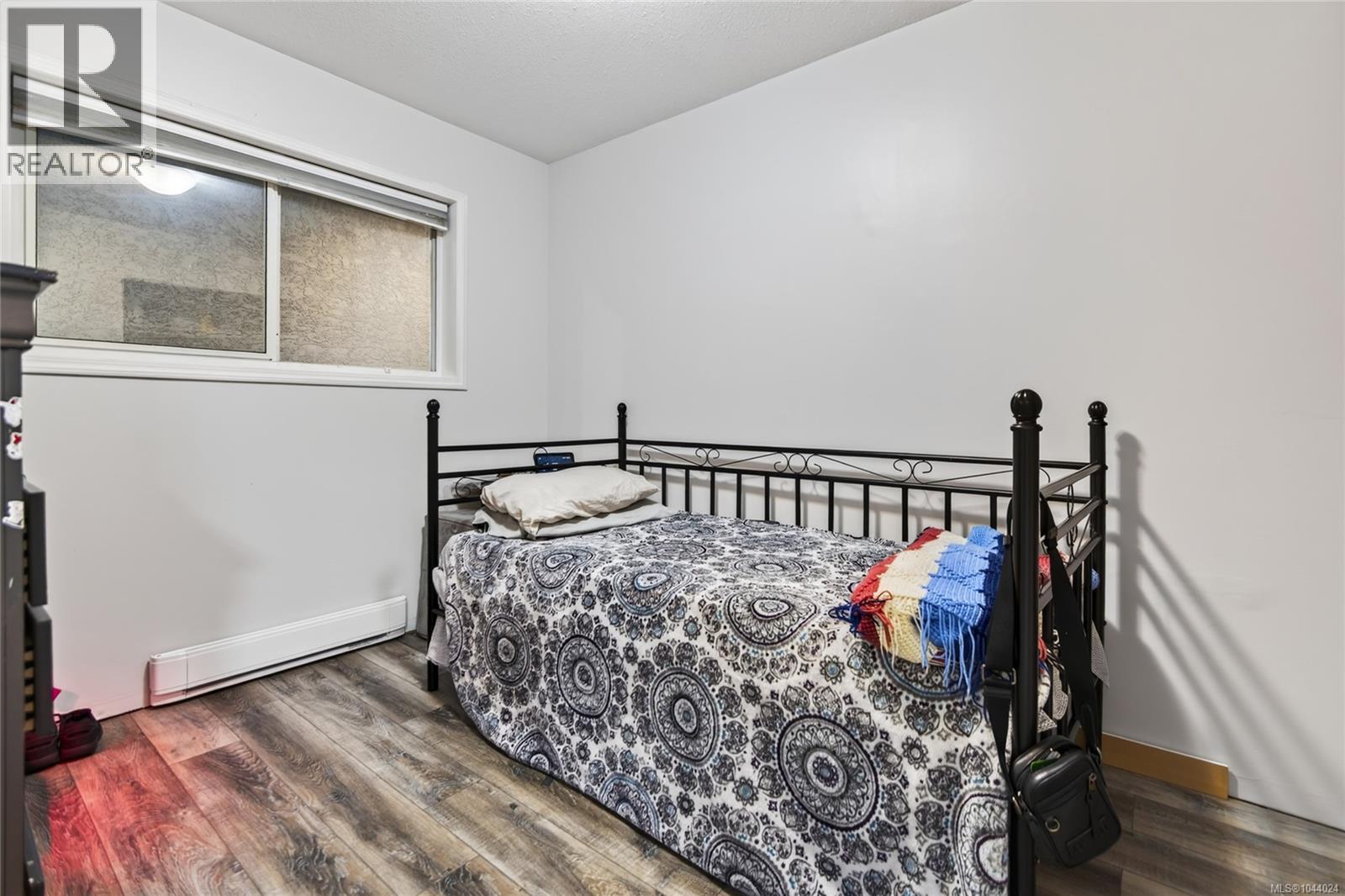 #104 123 Back Rd - 21