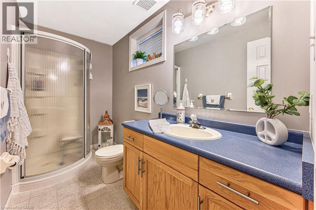 418 SANDBANKS Crescent - Image 36