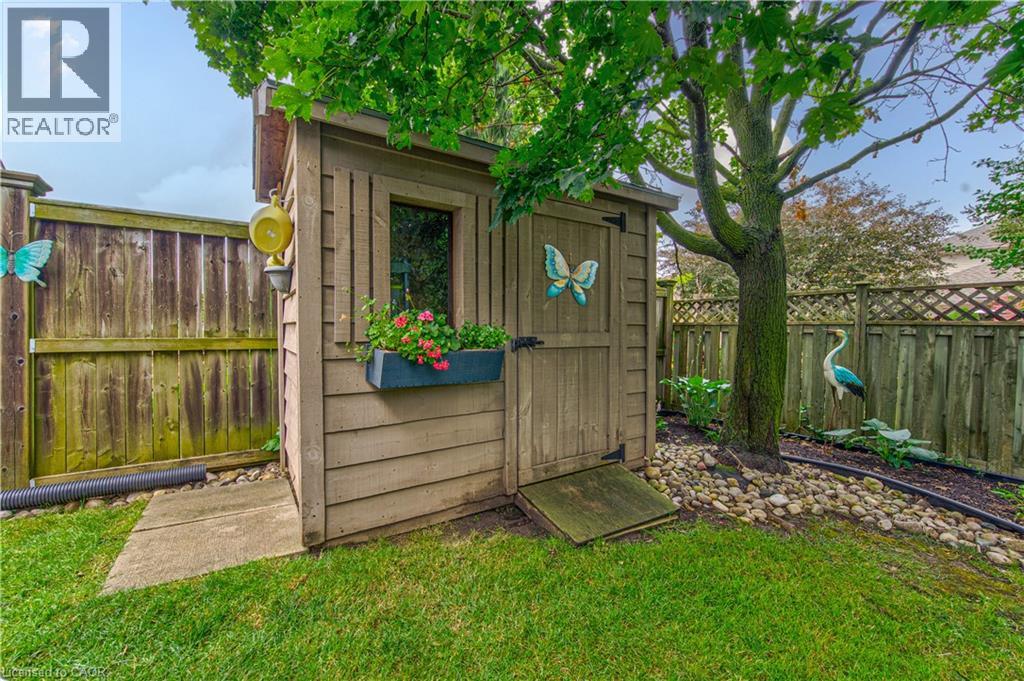 418 SANDBANKS Crescent - 46