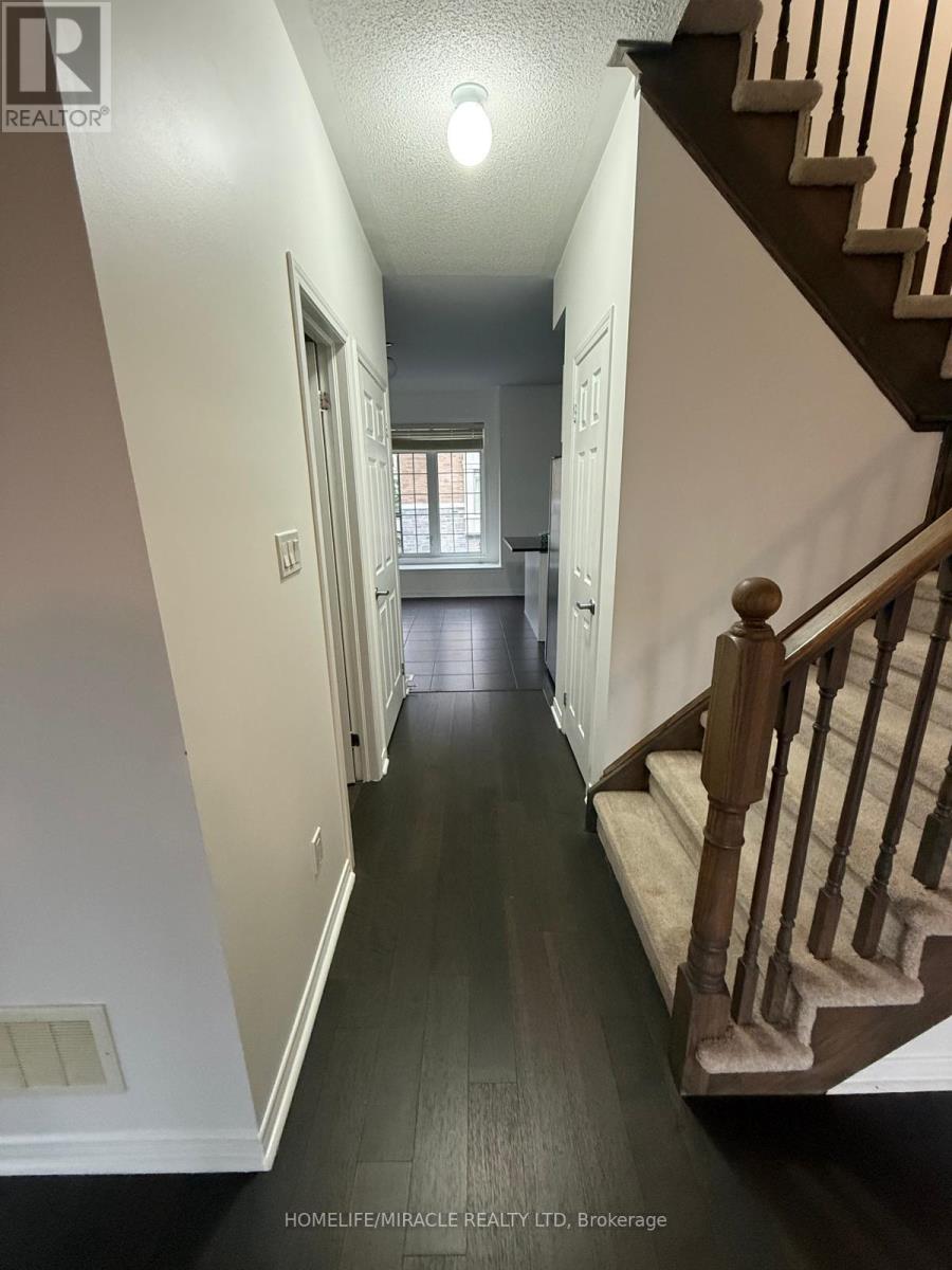 70 HARWOOD AVENUE N - 10