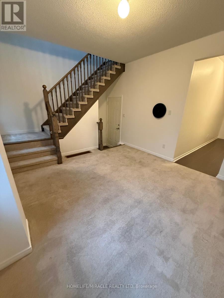 70 HARWOOD AVENUE N - 6
