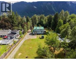 1985 Highway 99, Pemberton, BC V0N2K0 Photo 34
