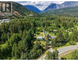 1985 Highway 99, Pemberton, BC V0N2K0 Photo 38