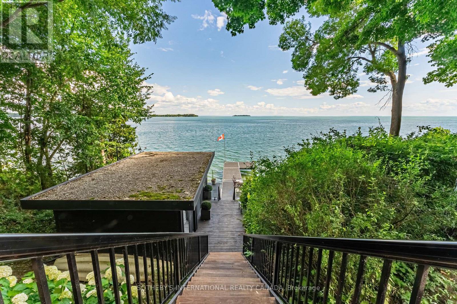 45 IVY LANE - 12