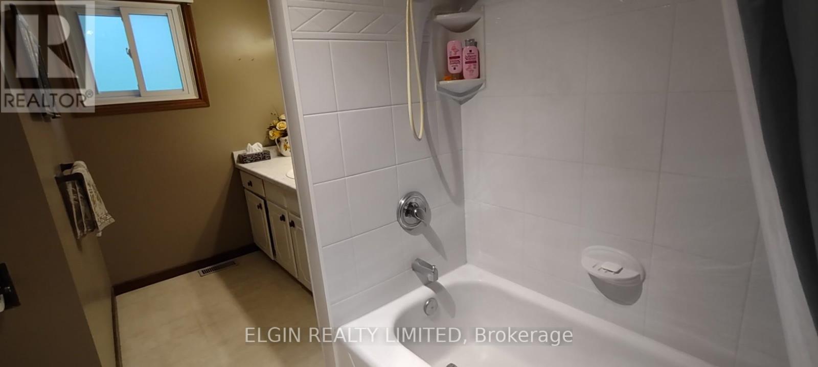 219 BRENTWOOD CRESCENT - 19