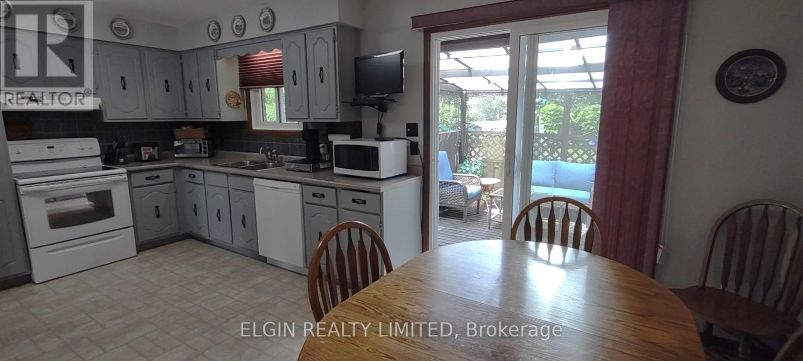 219 BRENTWOOD CRESCENT - 8