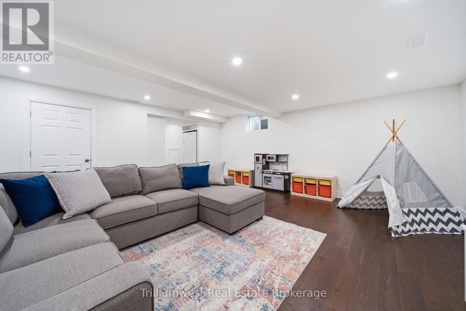 518 BROOKMILL CRESCENT - Image 31