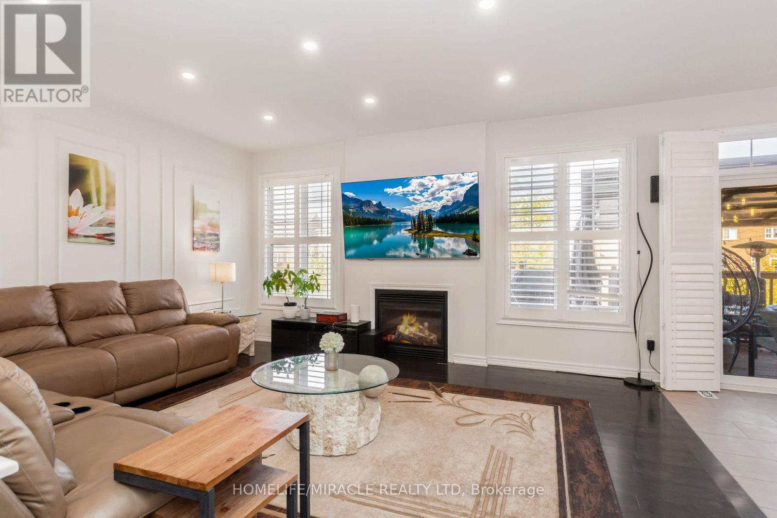 452 NAIRN CIRCLE - 12