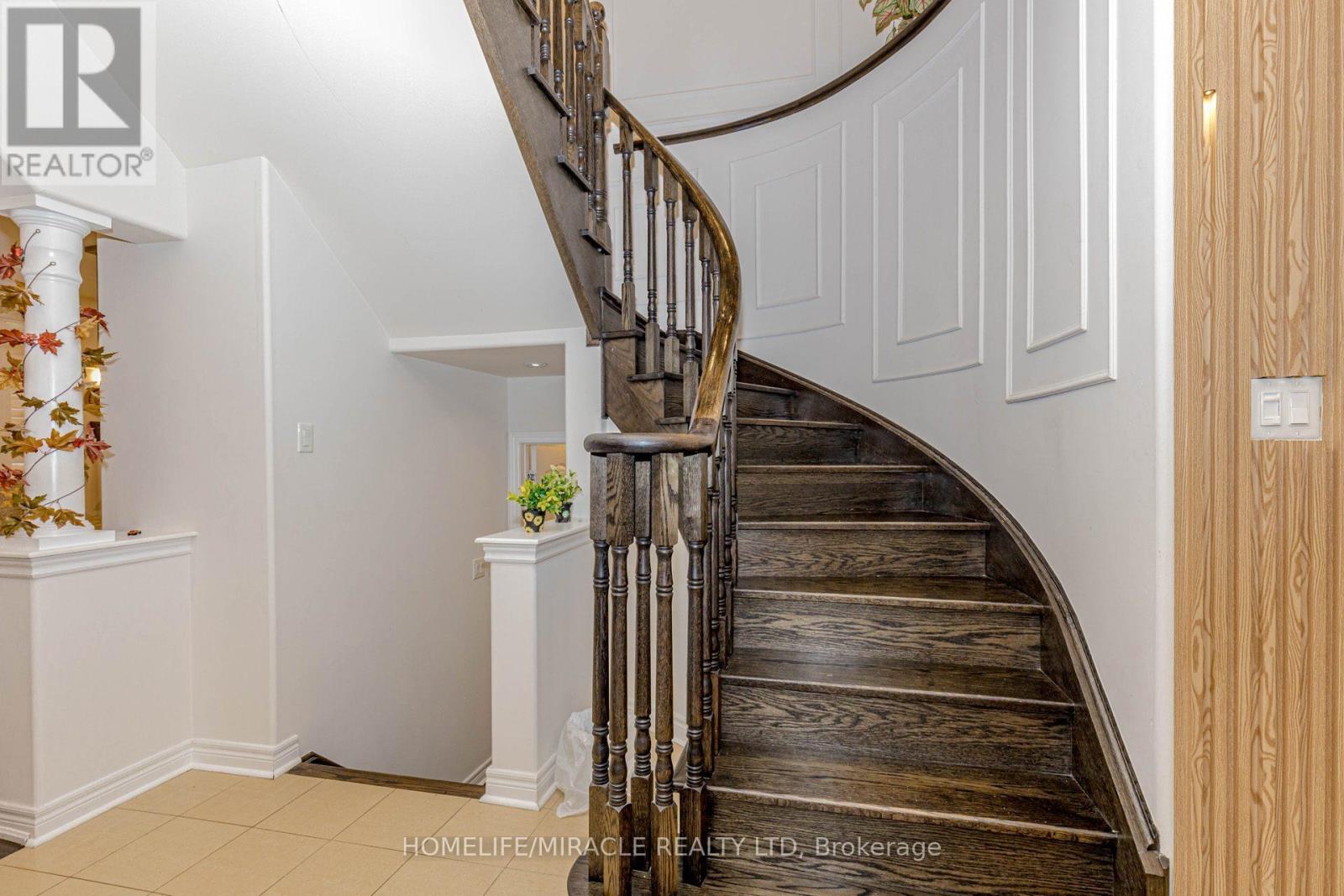 452 NAIRN CIRCLE - 22