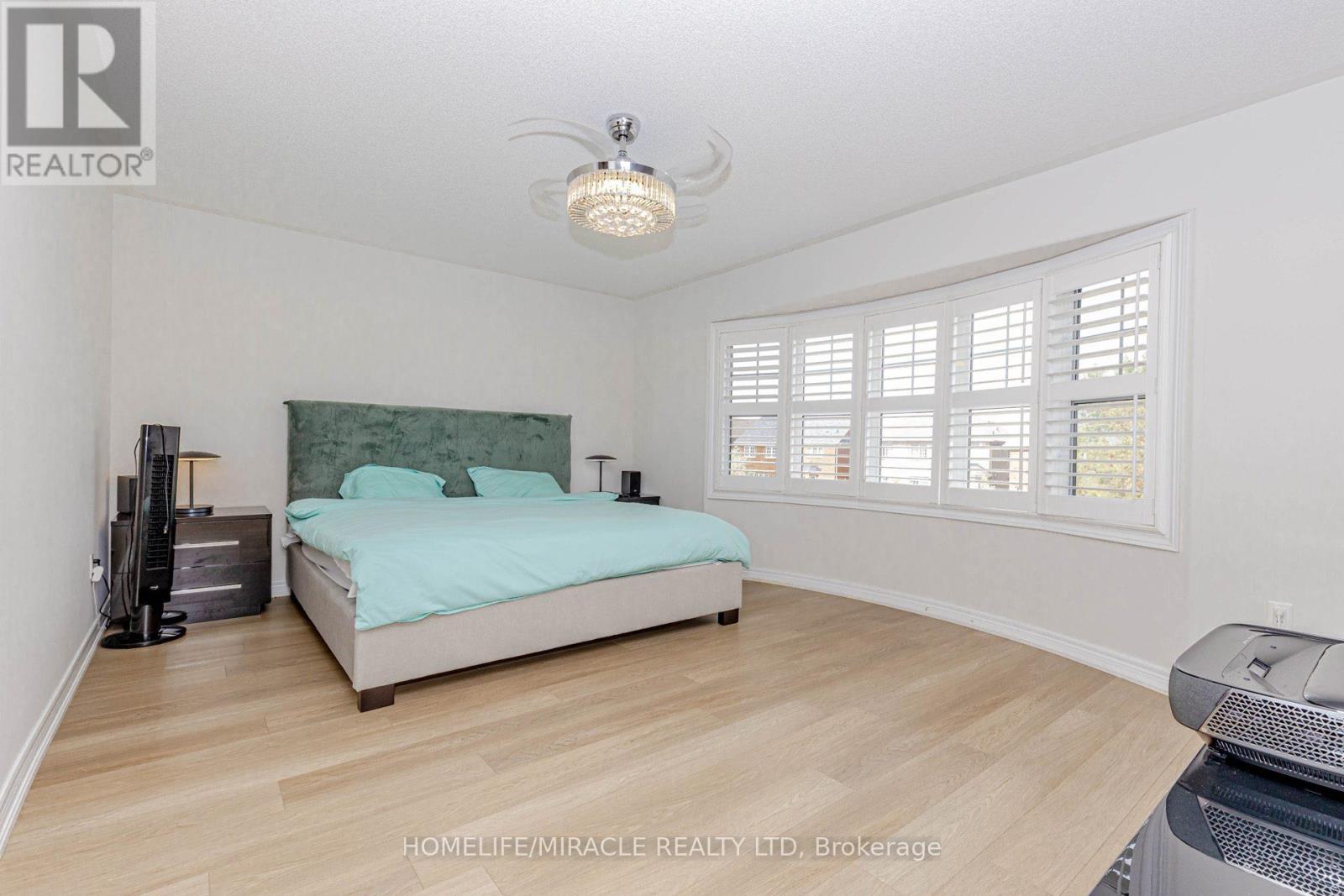 452 NAIRN CIRCLE - 25