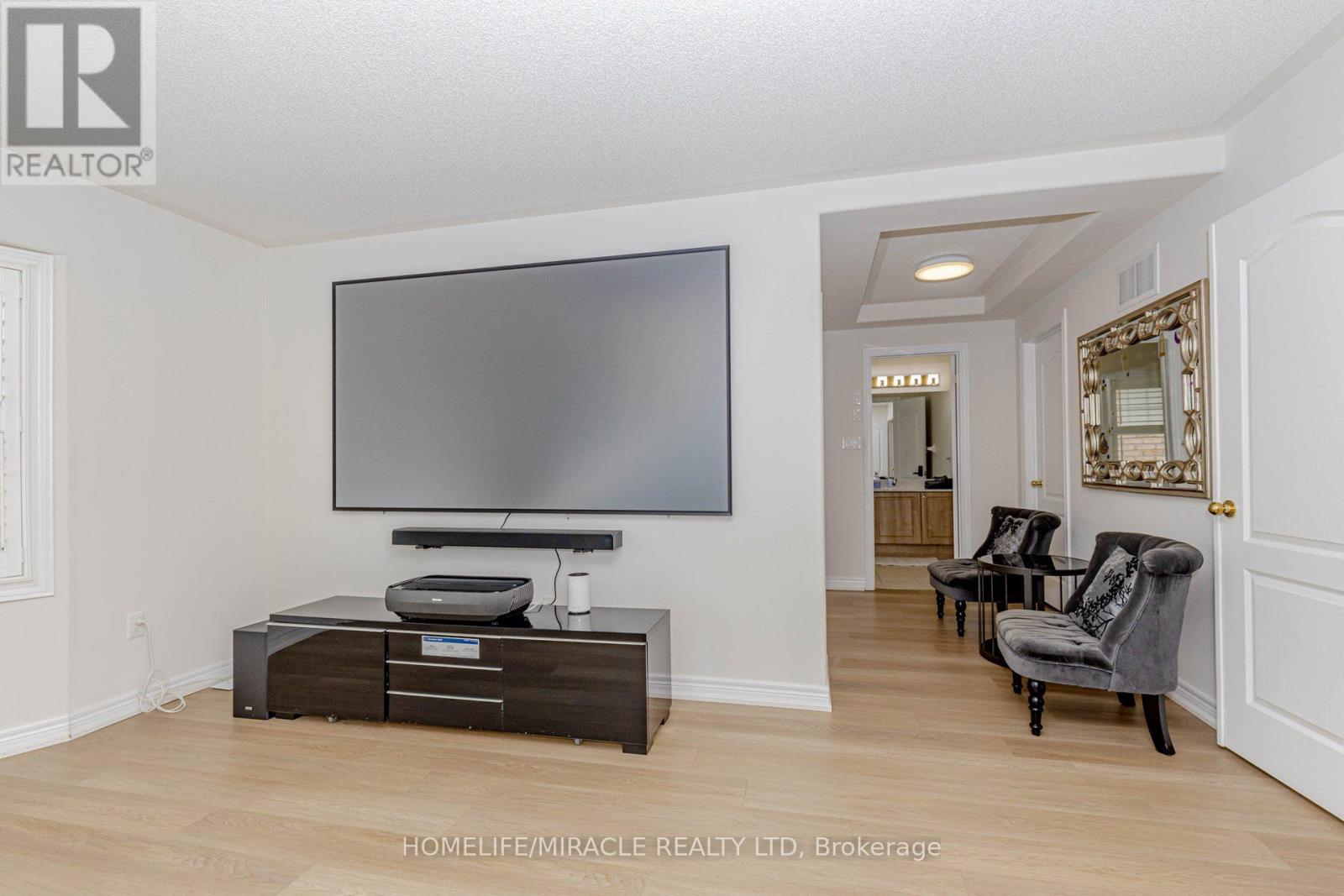 452 NAIRN CIRCLE - 28
