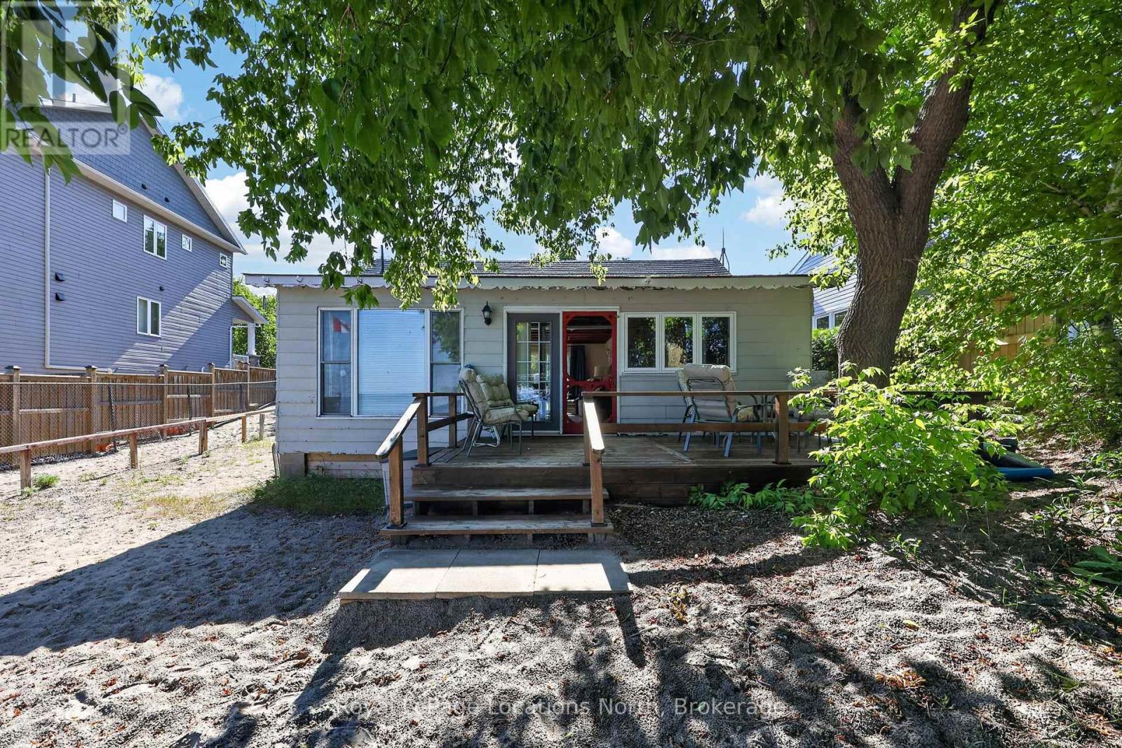 2134 TINY BEACHES ROAD S - 12