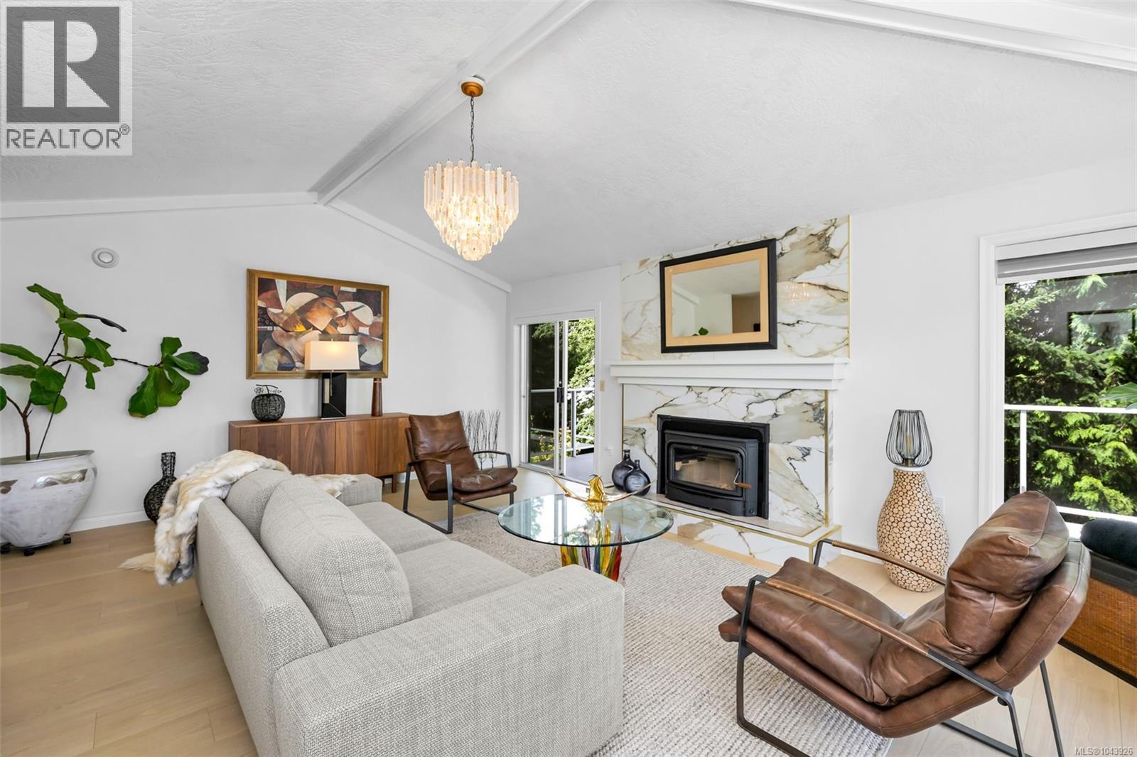 1110 Totem Lane - 18