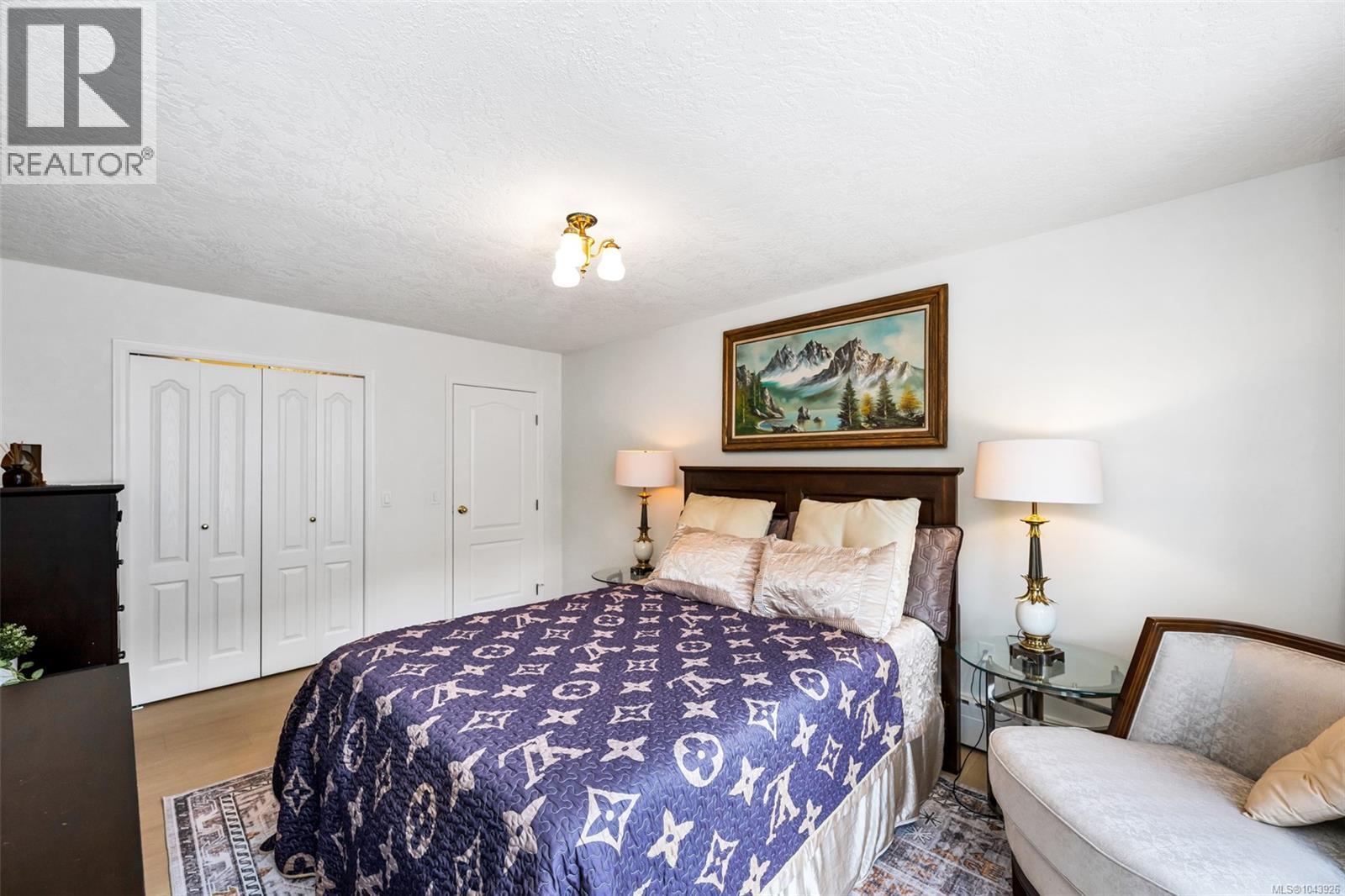 1110 Totem Lane - 22