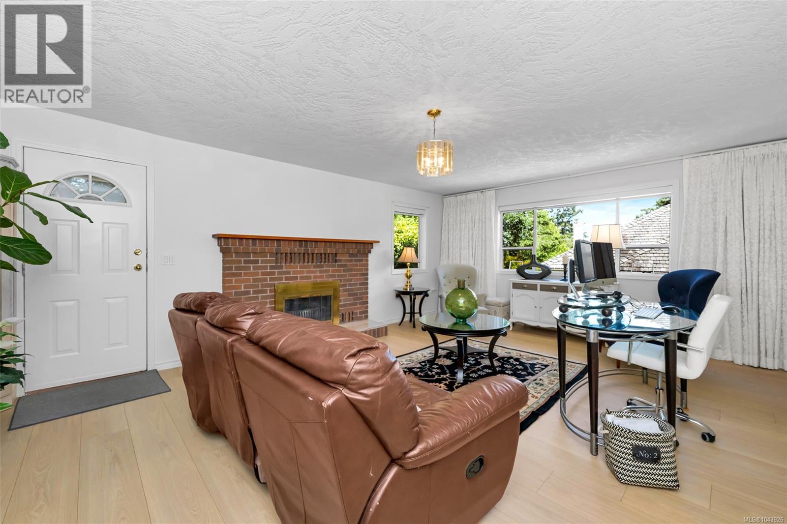 1110 Totem Lane - 38