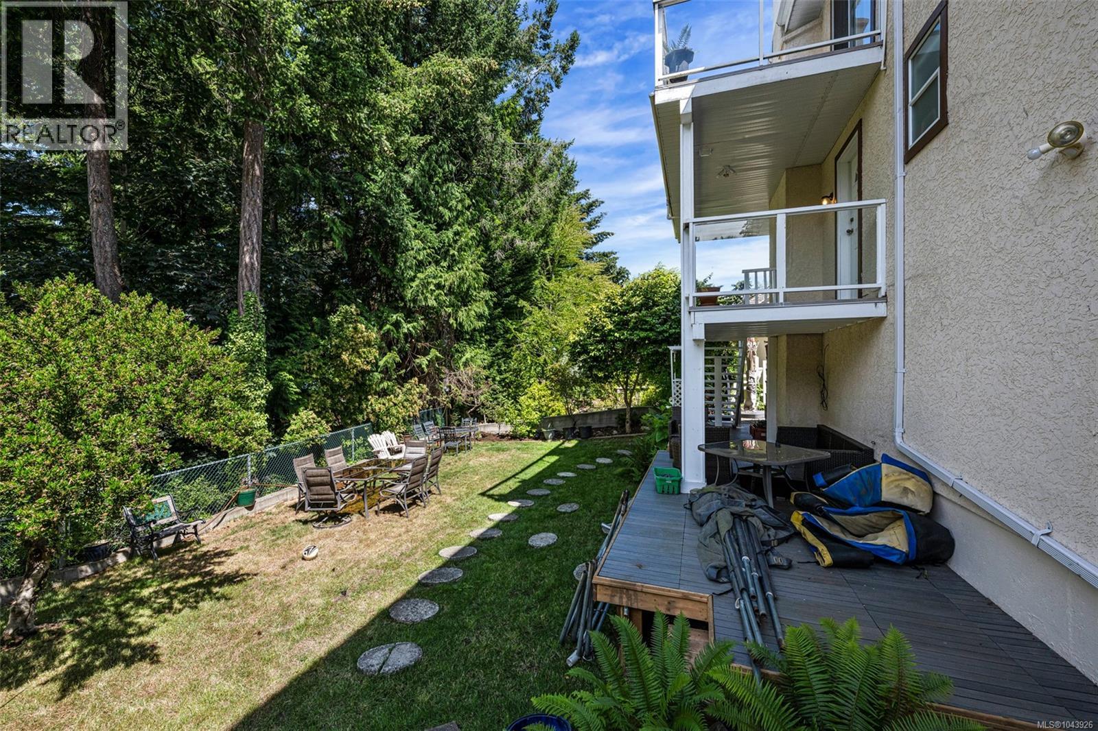 1110 Totem Lane - 43