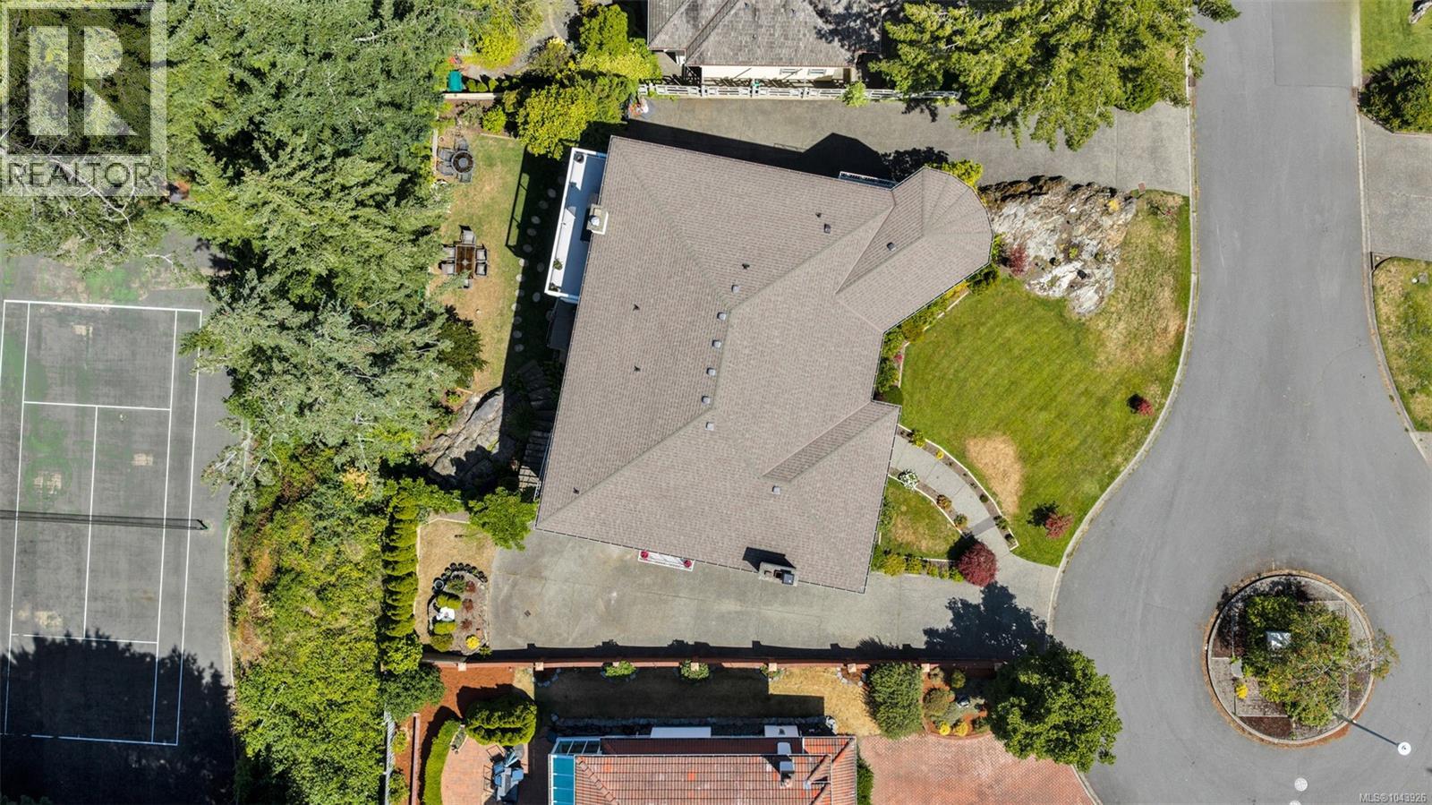 1110 Totem Lane - 51