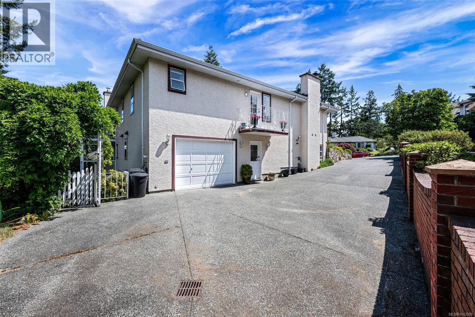 1110 Totem Lane - 55