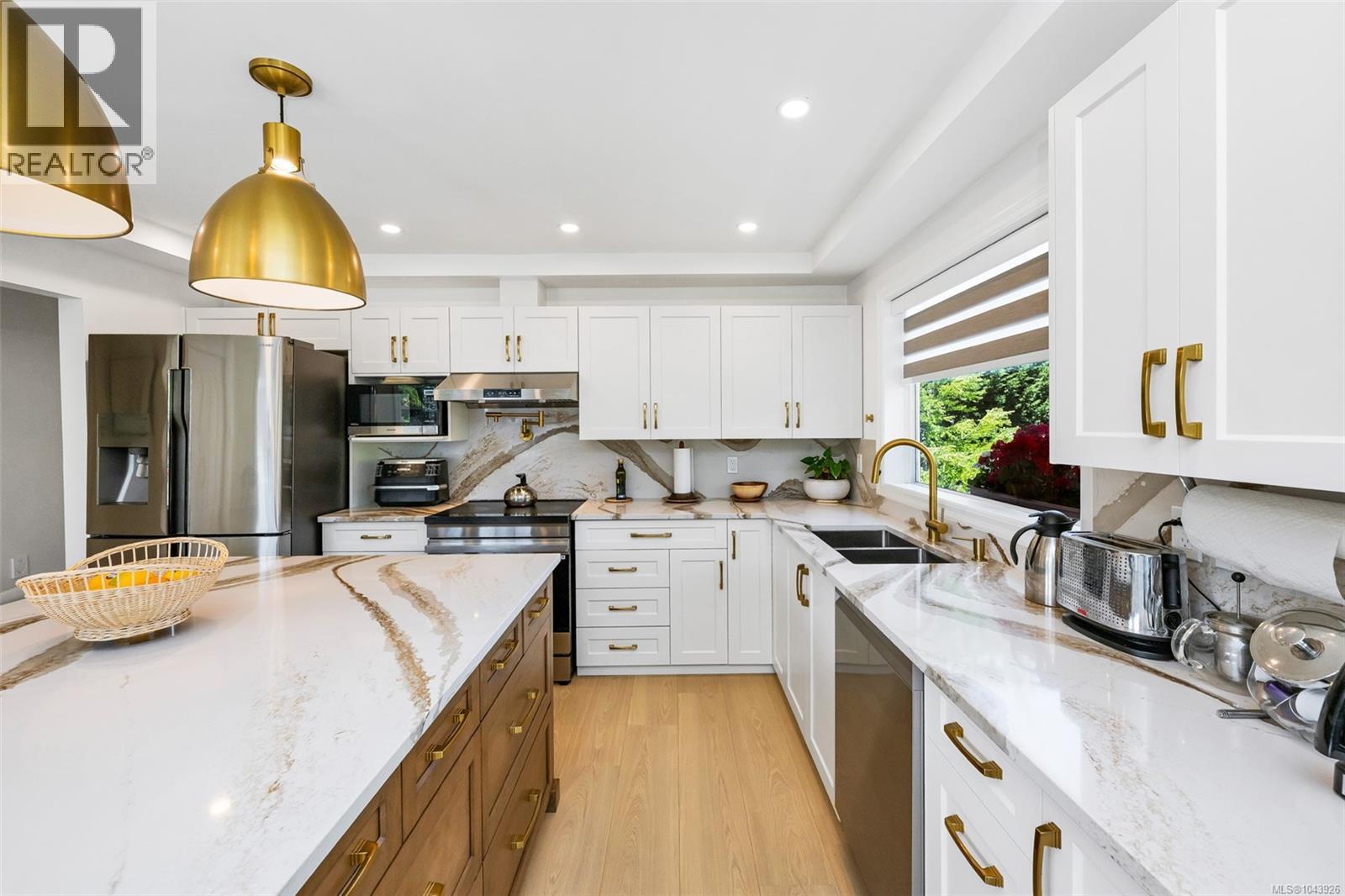 1110 Totem Lane - 6