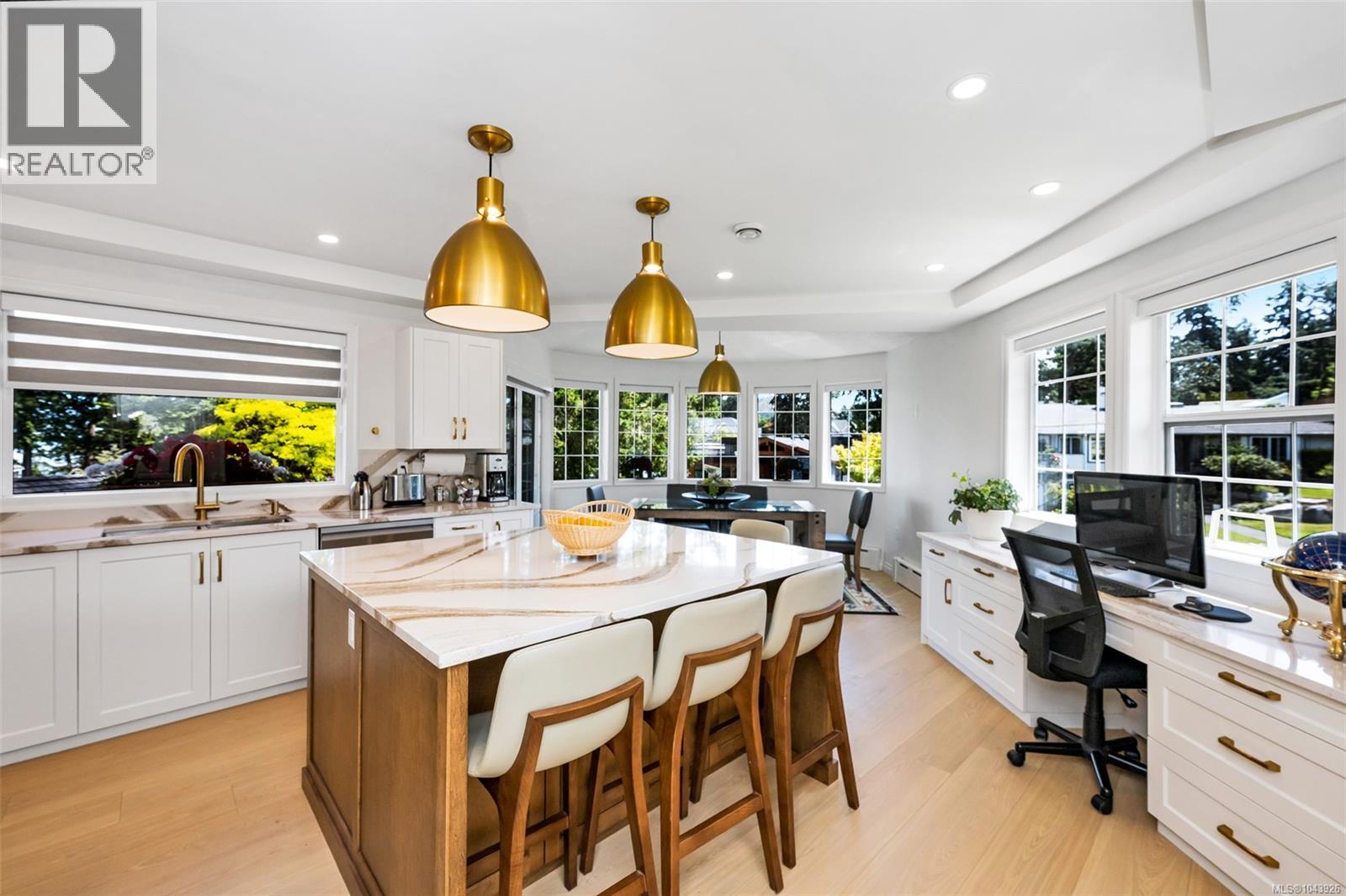 1110 Totem Lane - 7
