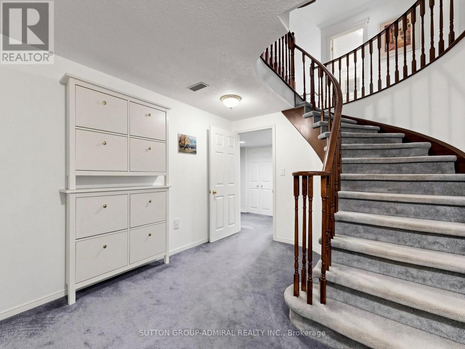 7 CUMMINGS COURT - 30