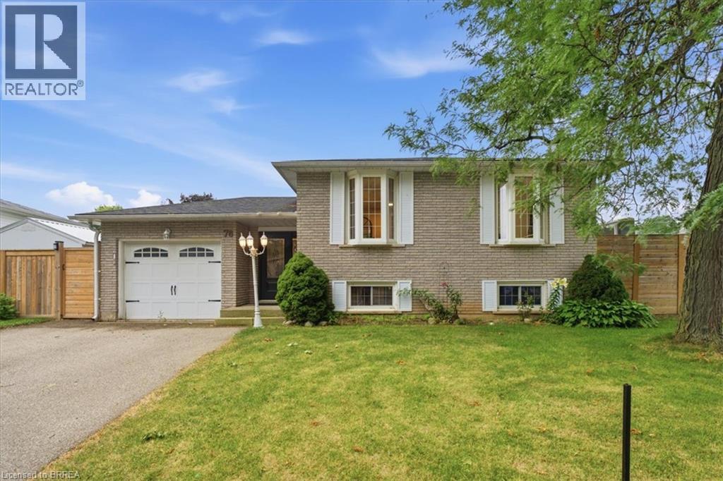 76 ENFIELD Crescent - 1