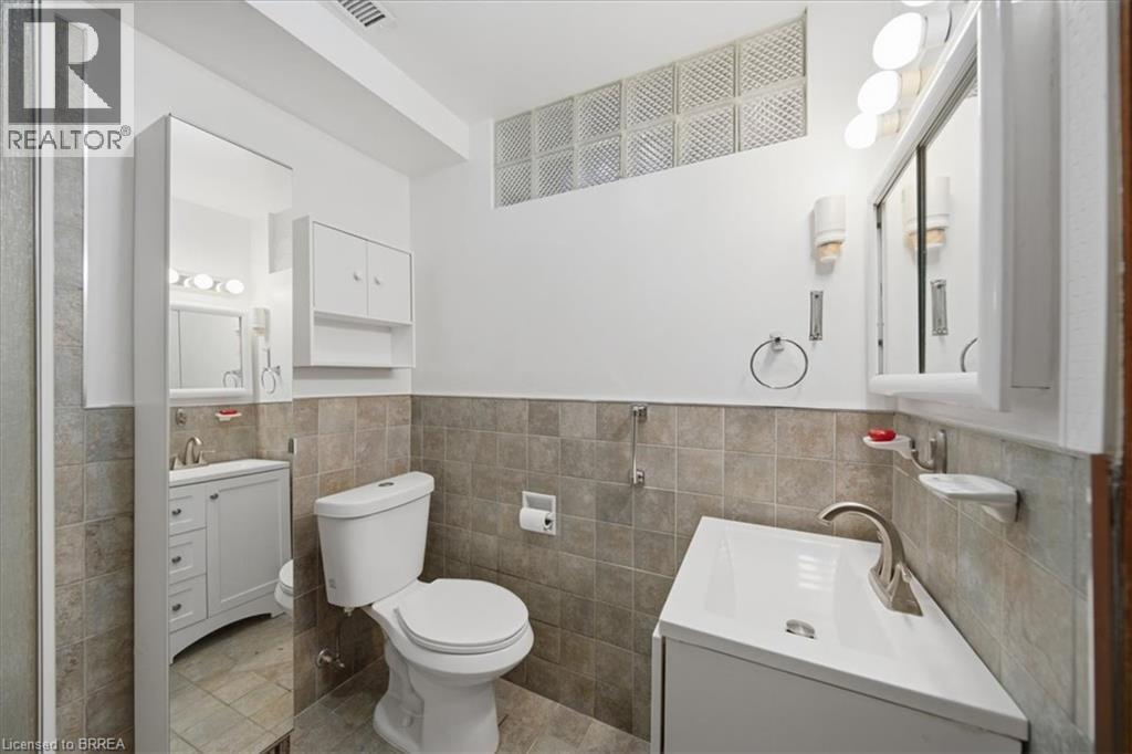 76 ENFIELD Crescent - 26