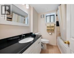 24089 Lougheed Highway, Maple Ridge, BC V2W1G2 Photo 33