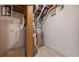 24089 Lougheed Highway, Maple Ridge, BC V2W1G2 Photo 36