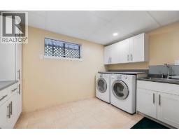 24089 Lougheed Highway, Maple Ridge, BC V2W1G2 Photo 34