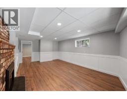 24089 Lougheed Highway, Maple Ridge, BC V2W1G2 Photo 32