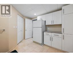 24089 Lougheed Highway, Maple Ridge, BC V2W1G2 Photo 35