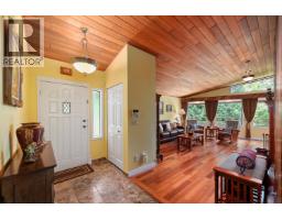24089 Lougheed Highway, Maple Ridge, BC V2W1G2 Photo 23