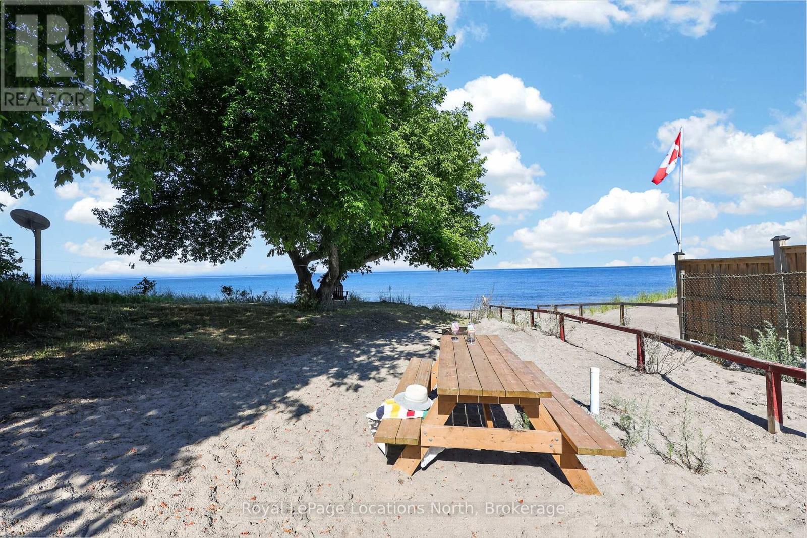2134 TINY BEACHES ROAD S - 18