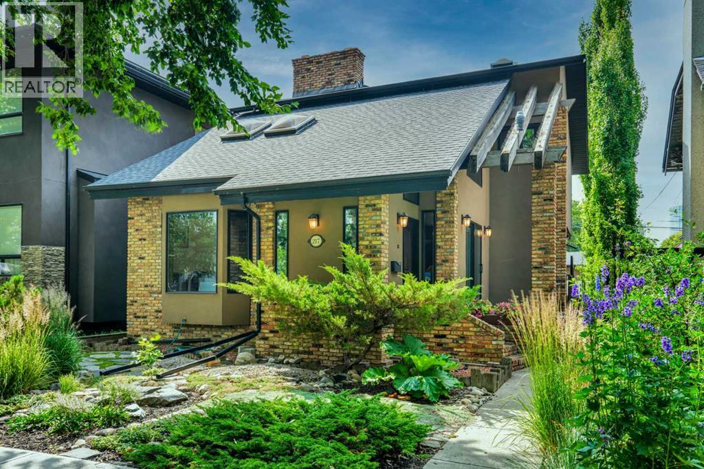 217 11 Avenue NE - 1