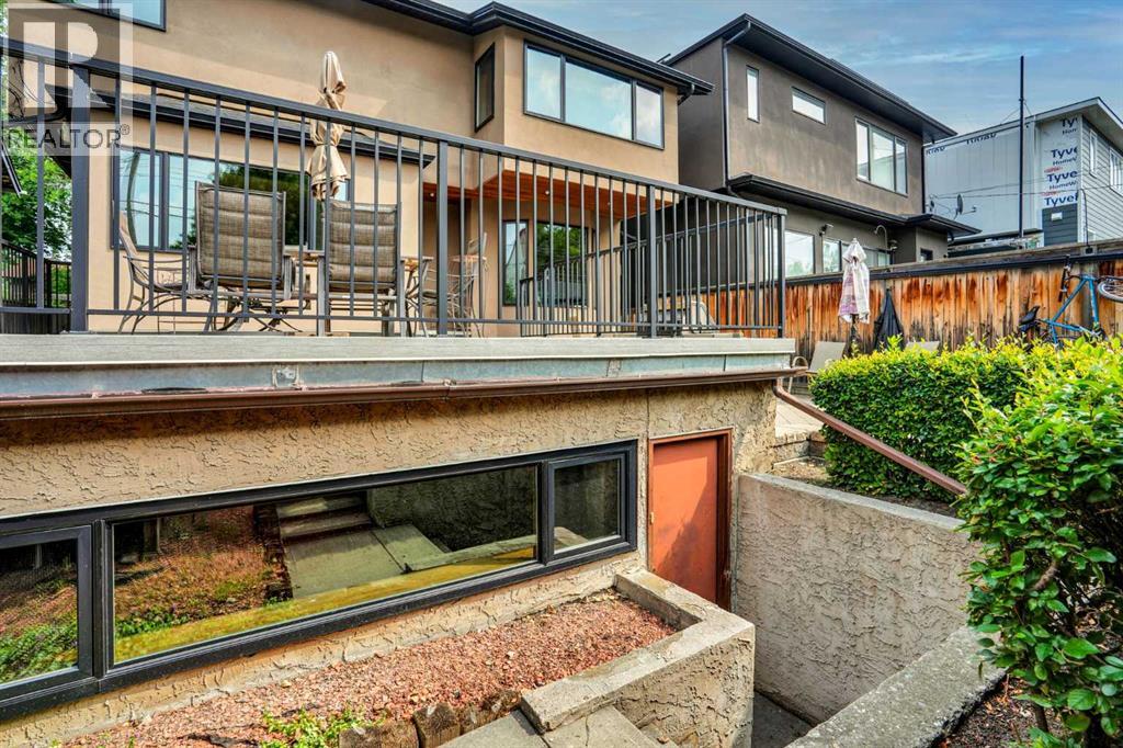 217 11 Avenue NE - 9