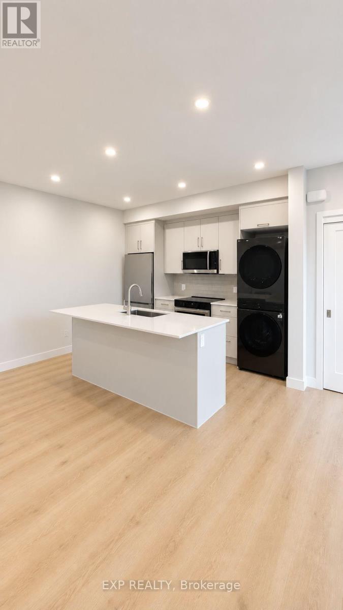 2 Bed, 1 Bath House for Rent in Ottawa – 4 – 1267 SUMMERVILLE AVENUE, Ottawa – MLS# X13594930 - Image 5