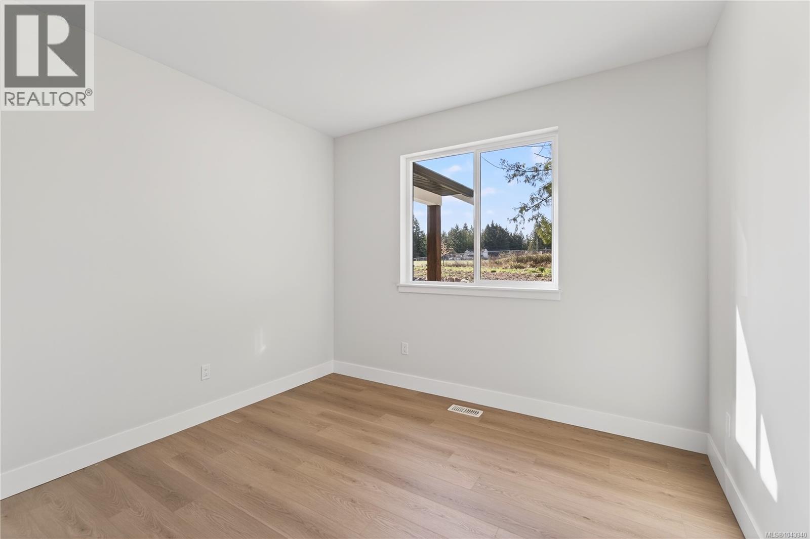 1948 Woobank Rd - 31