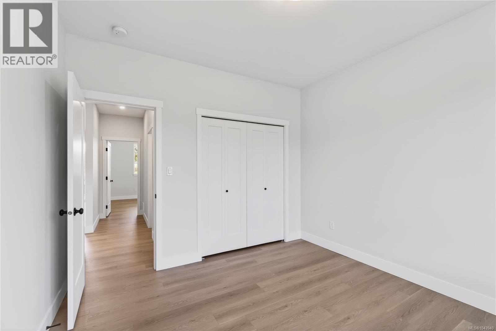1948 Woobank Rd - 34
