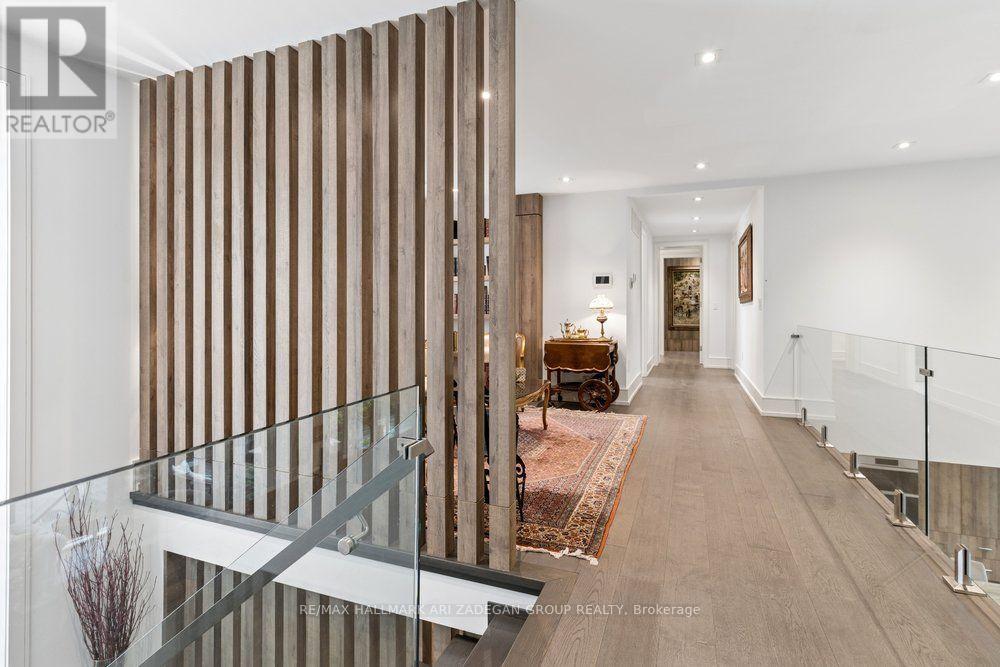 #. 150 SANDRINGHAM DRIVE - 10
