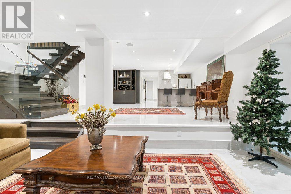 #. 150 SANDRINGHAM DRIVE - 4