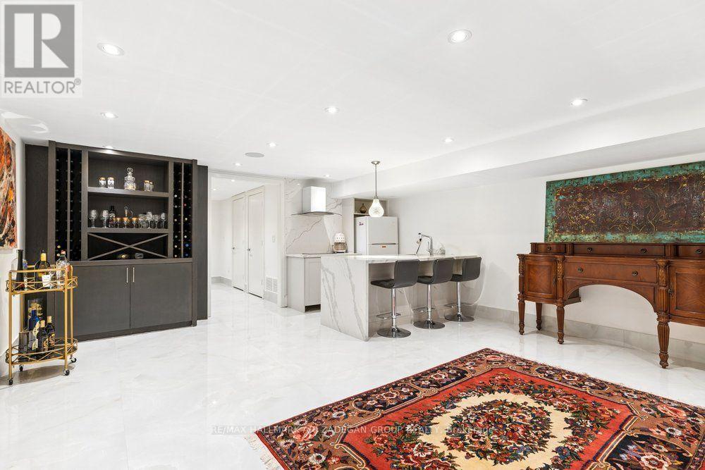 #. 150 SANDRINGHAM DRIVE - 40