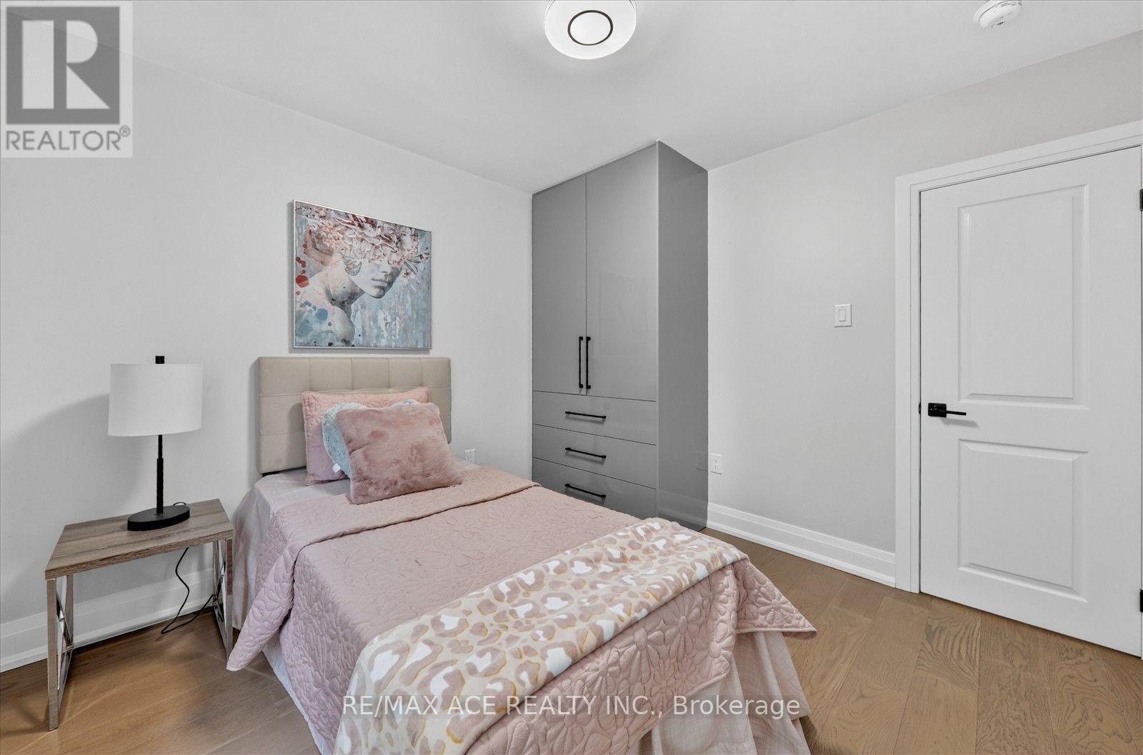 100 DUNKIRK ROAD - 22