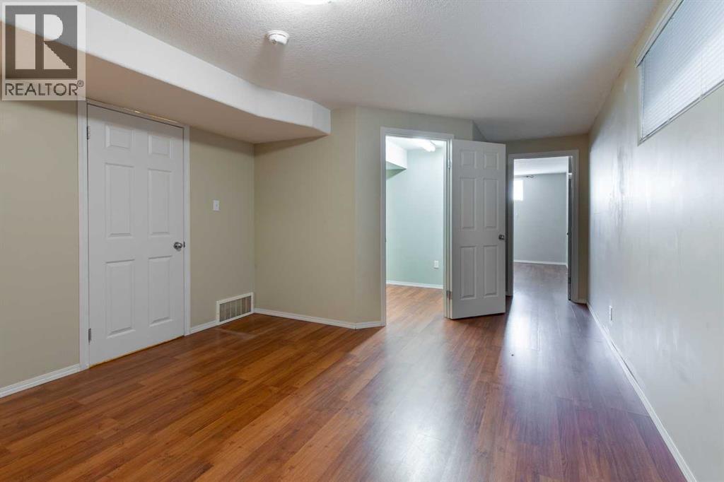 654 Blackfoot Terrace W - 24