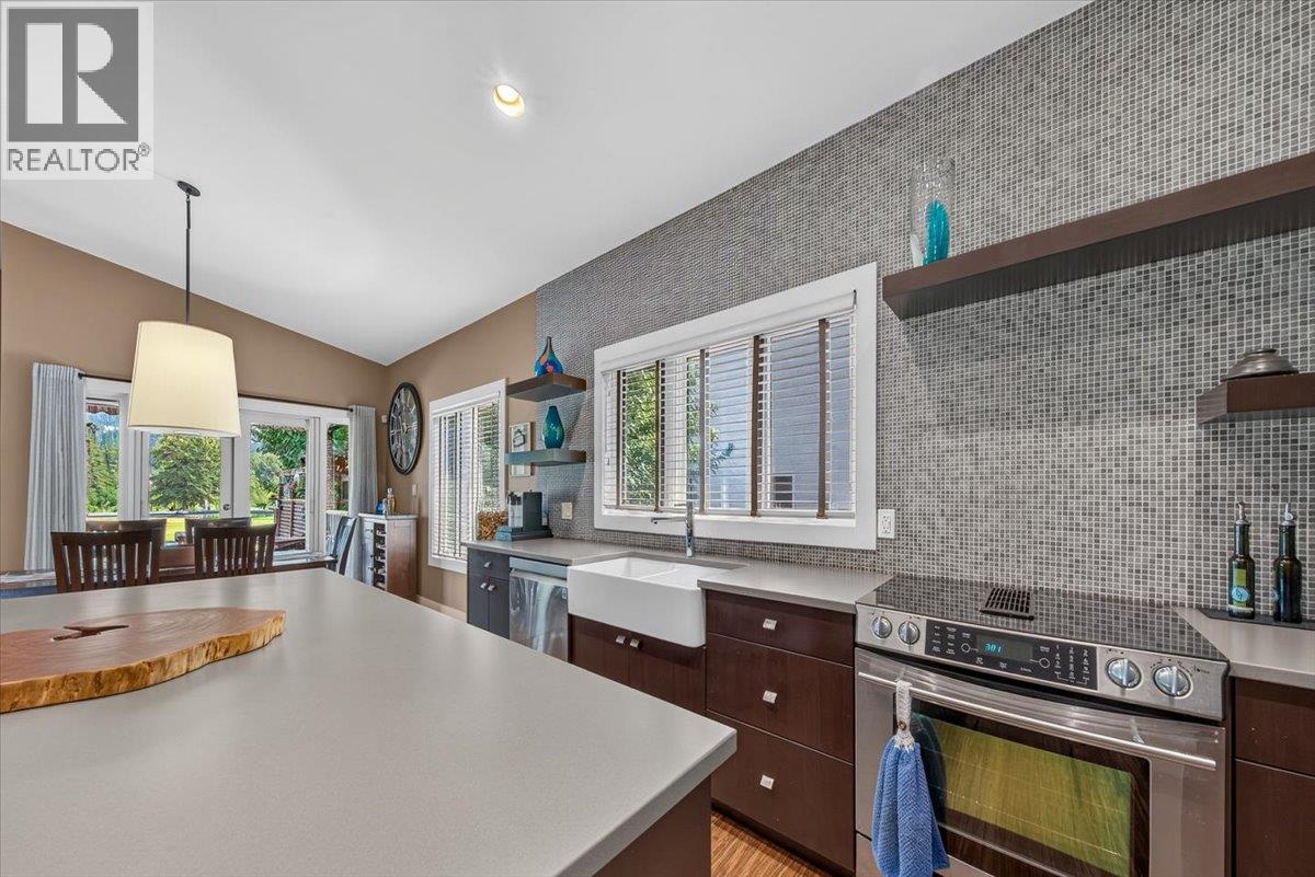 5210 Riverside Drive - 19