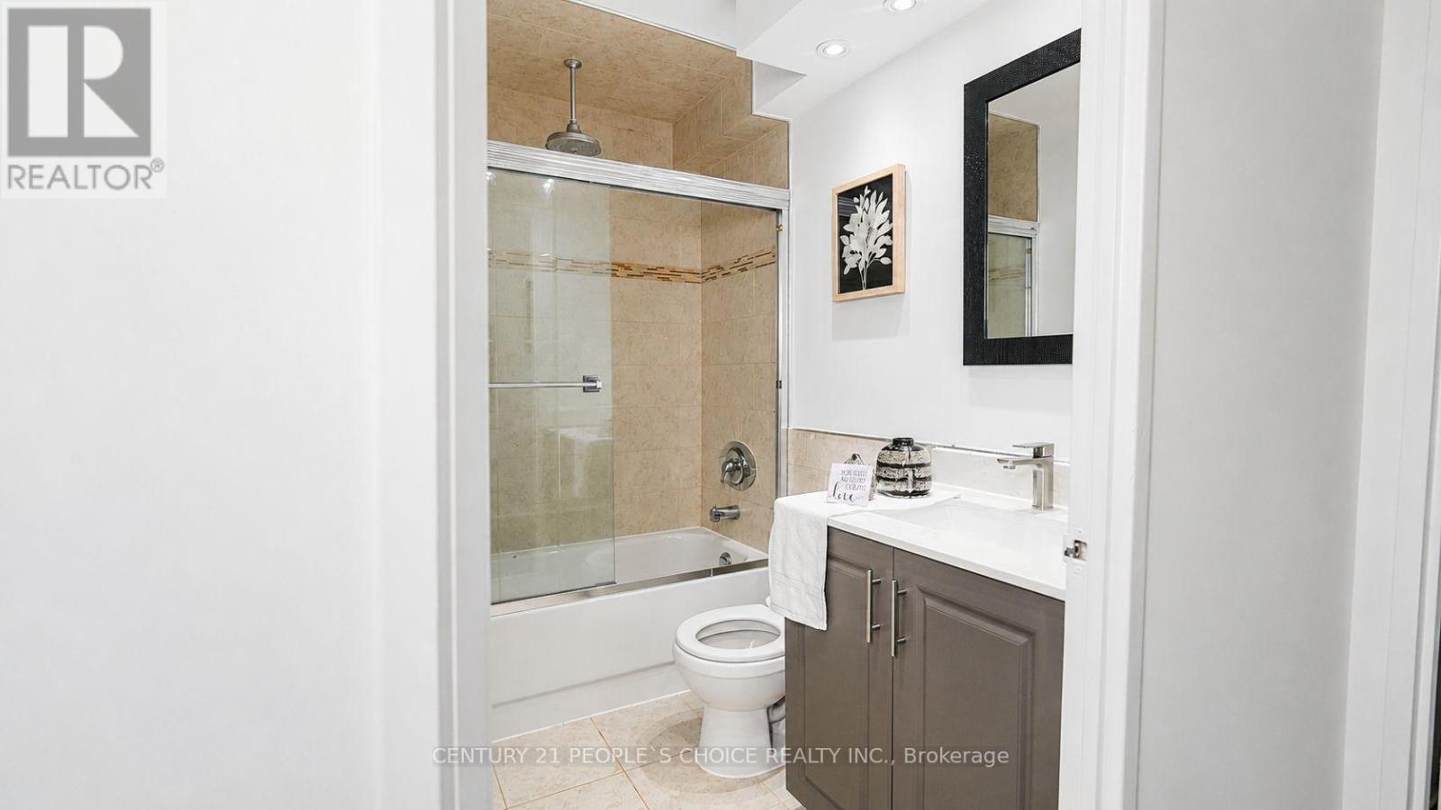 #302 30 MALTA AVENUE - 11